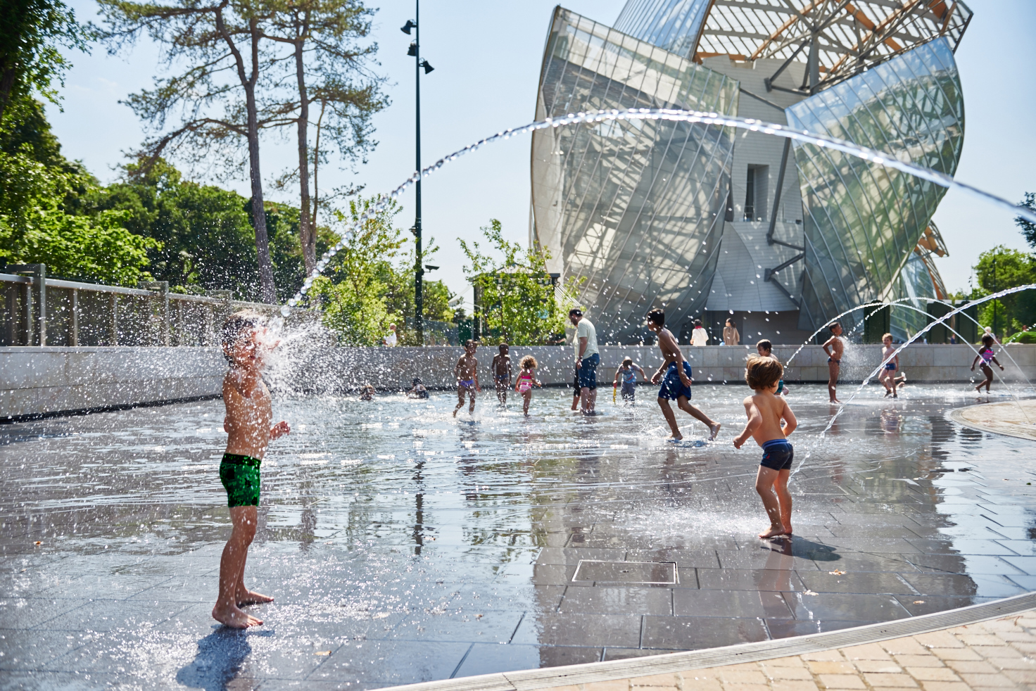 Paris waters. Сад Аклиматасьон Париж. Jardin d Acclimatation. Jardin dacclimatation. Сад акклиматизации Париж.